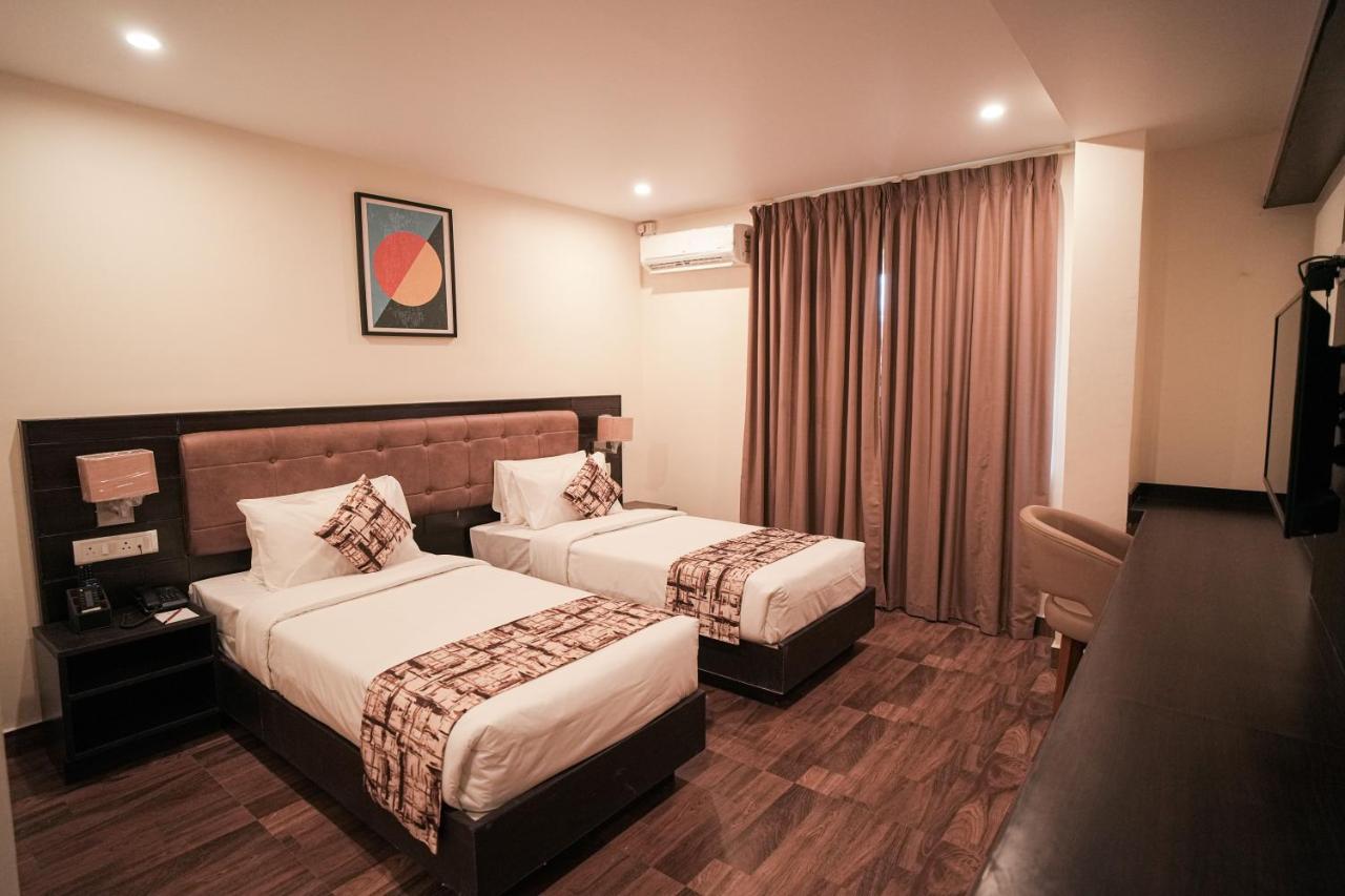 Vera By Bisque Hebbal - Manyata Tech Park Bangalore Bagian luar foto